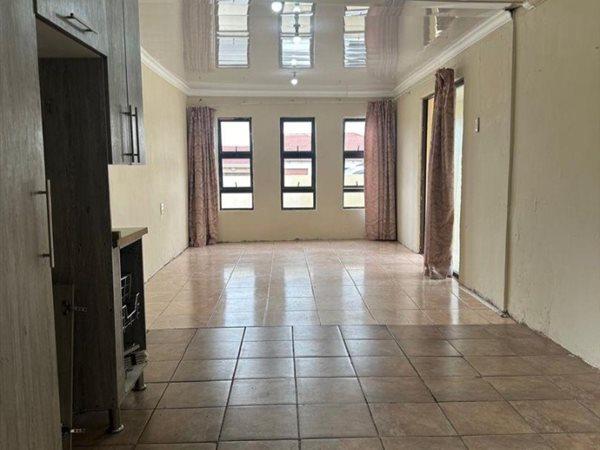 2 Bedroom Property for Sale in Mdantsane Eastern Cape